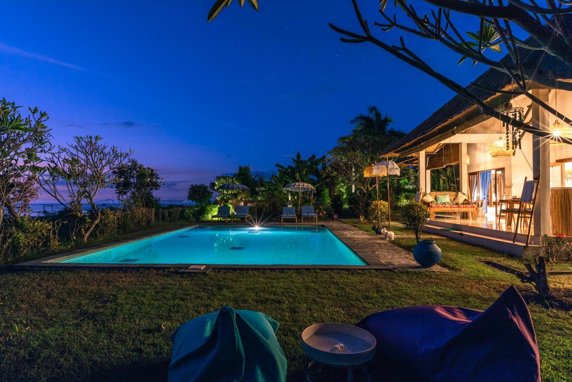 Absolute Beach Front Villa Umeanyar Luaran gambar