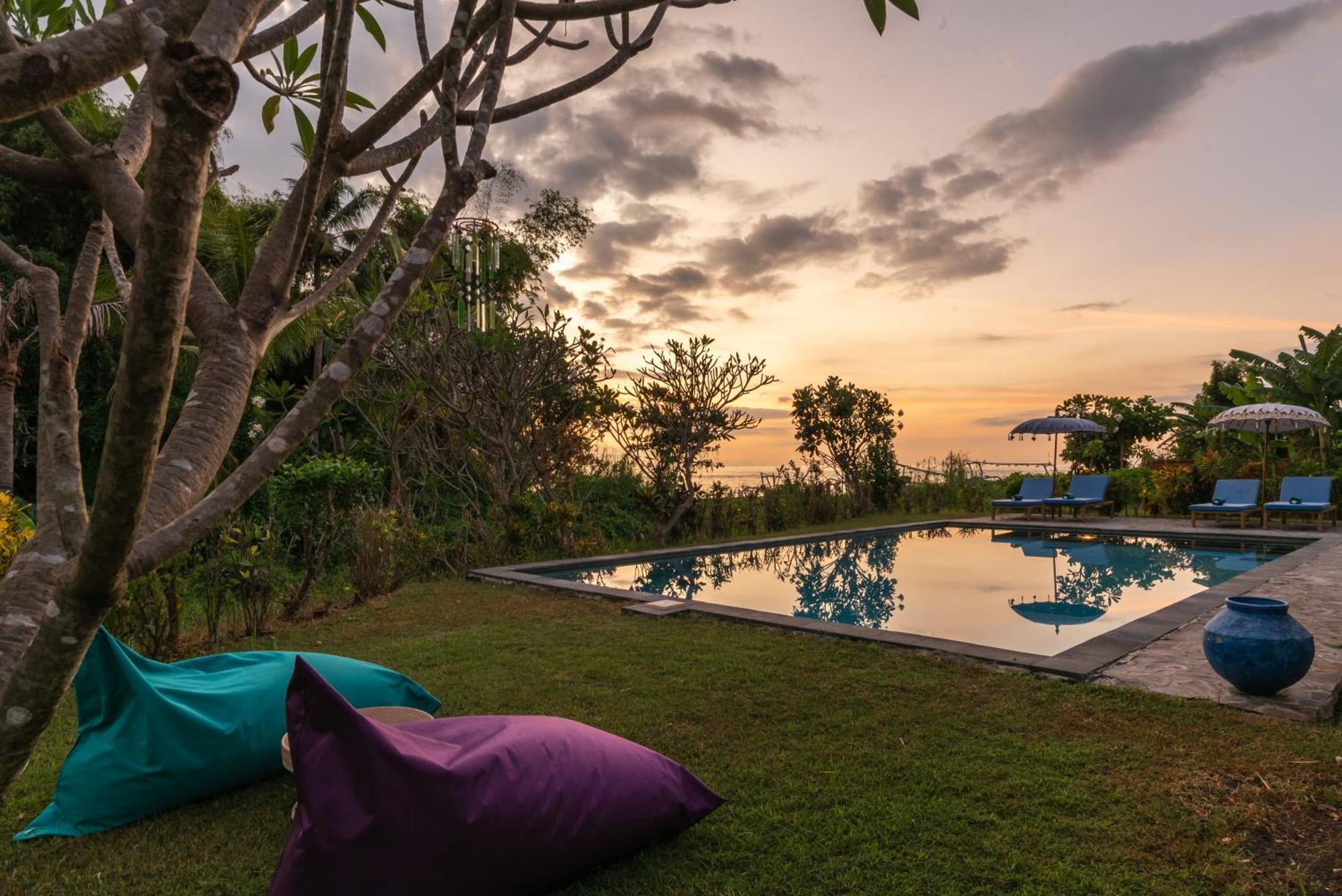 Absolute Beach Front Villa Umeanyar Luaran gambar